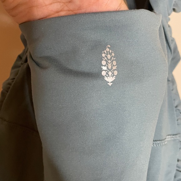 NWOT Free People Movement Balancing Act Onesie Sizes S & M - Picture 5 of 8